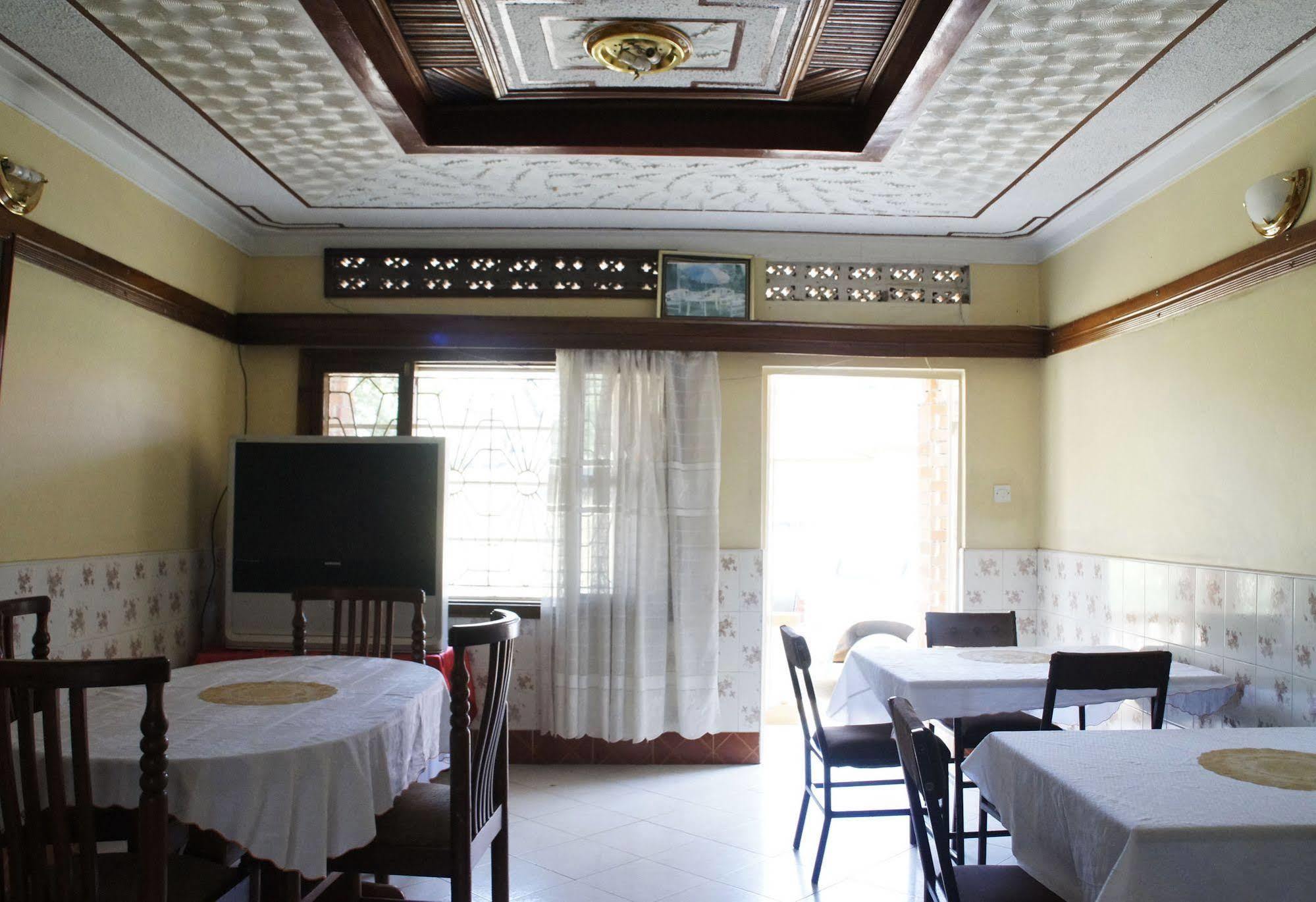 Keba Inn Lyamutundwe Exterior foto