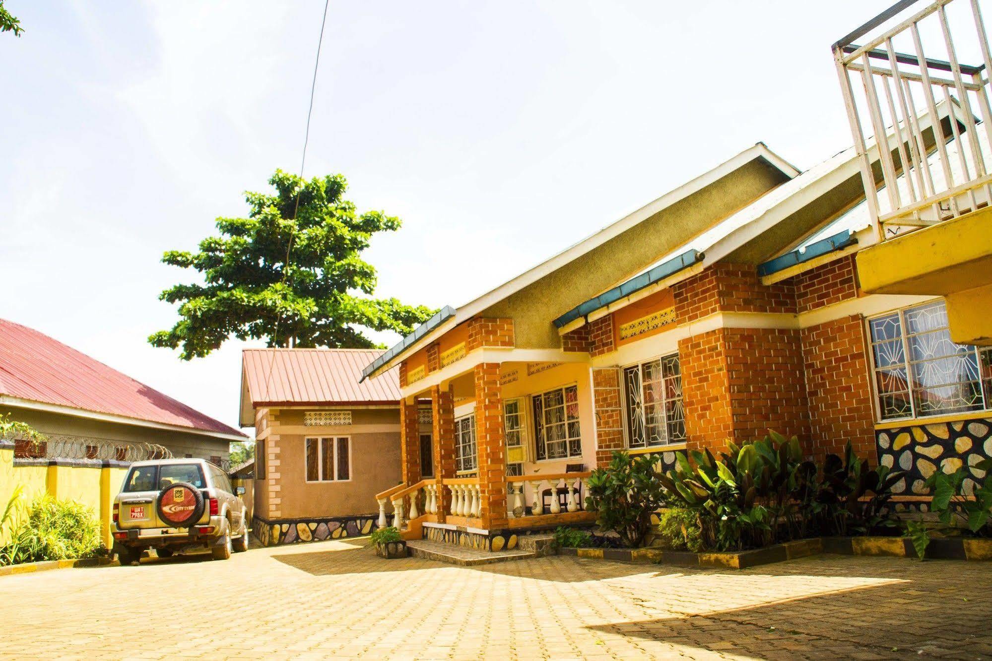 Keba Inn Lyamutundwe Exterior foto