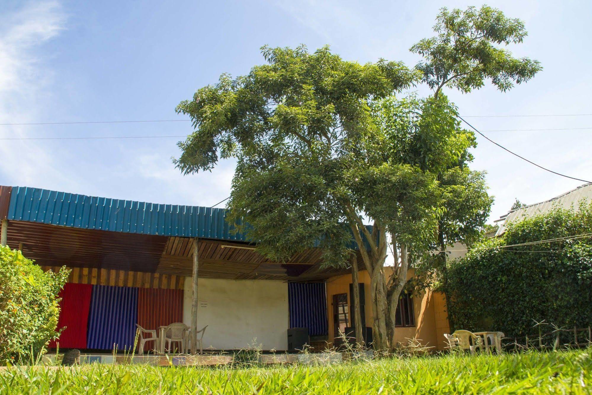 Keba Inn Lyamutundwe Exterior foto
